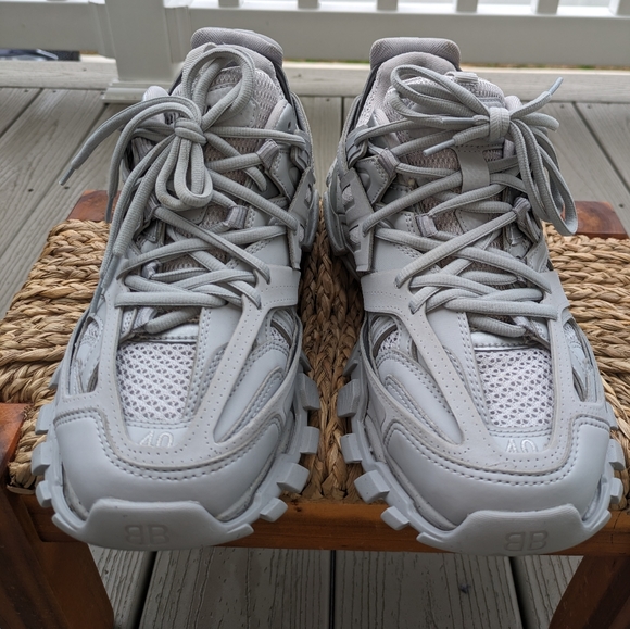 BALENCIAGA - Picture 2 of 15